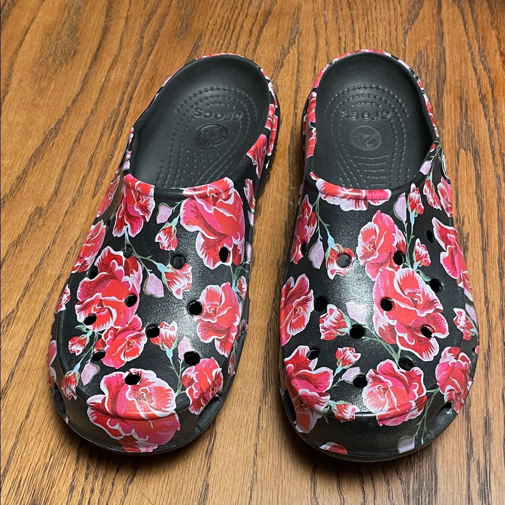 CROCS Black Clogs with Red and Pink Floral Design women's size 7